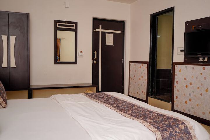 Room 78 of 159