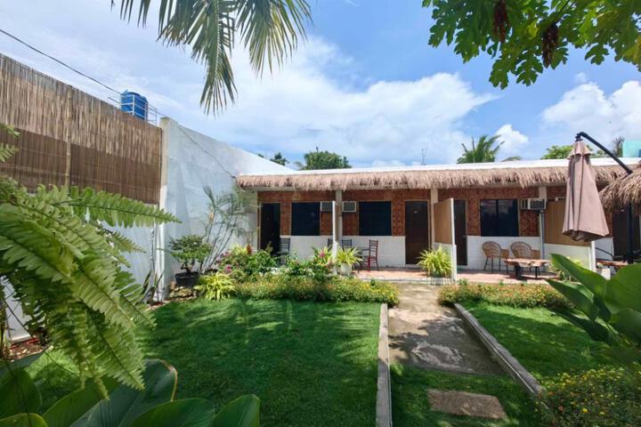 5R TOURIST INN & RESTAURANT