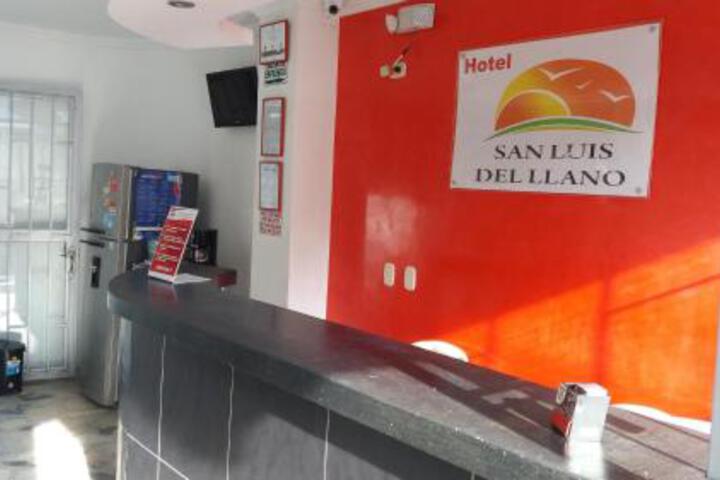 Hotel San Luis Del LLano