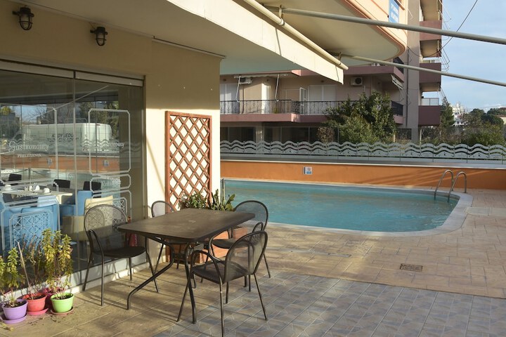 Pool Hotel