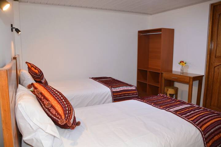 Room 12 of 43