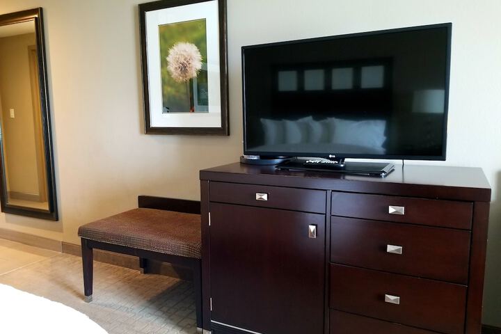 Room 9 of 42