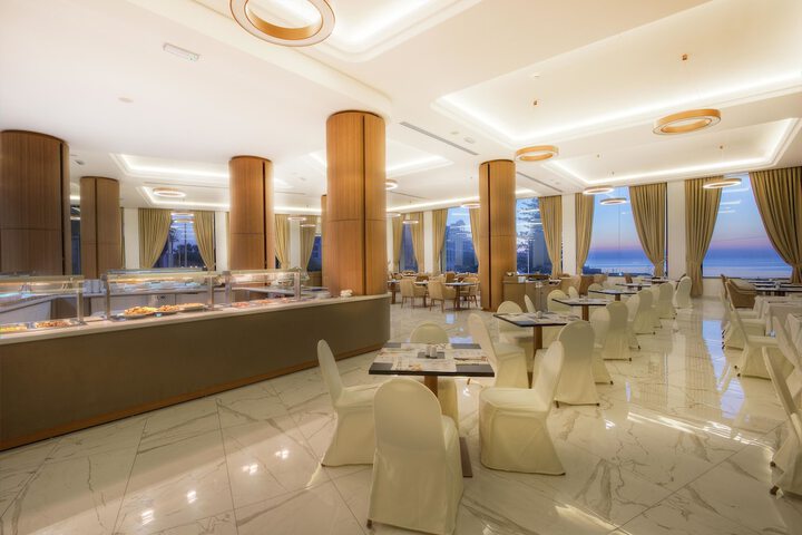 Dining 117 of 148
