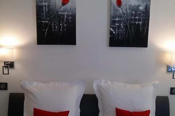 Room 11 of 53
