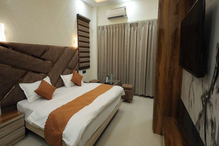 Room 20 of 35