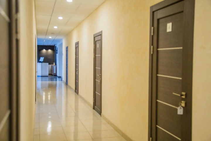 Room 13 of 21