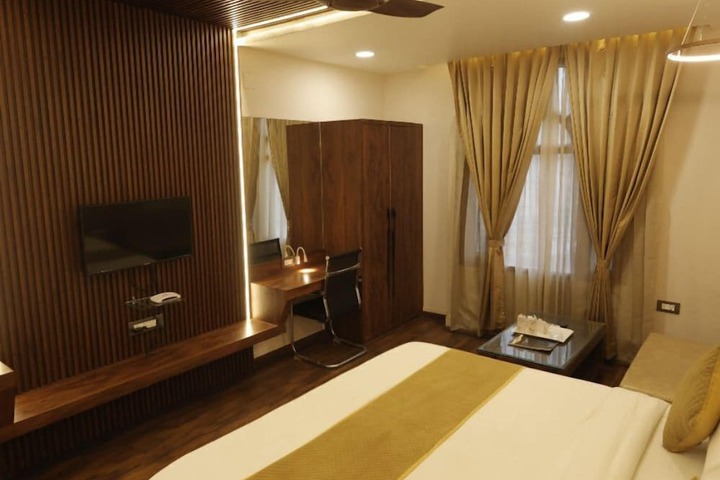 Room 15 of 29