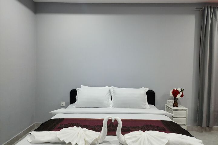 Room 10 of 65