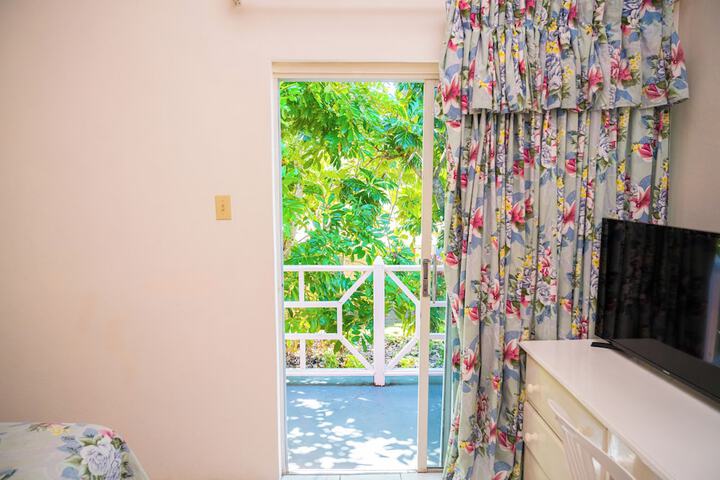 Room 19 of 61