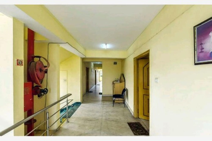 Ballroom/Hall 29 of 44