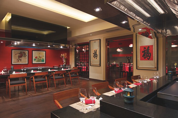 Dining 103 of 149