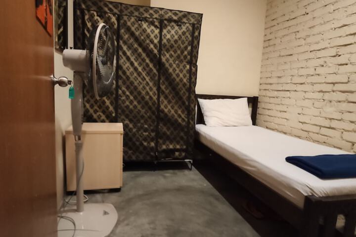 Room 30 of 55