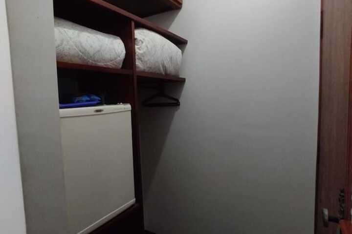 Room 8 of 25
