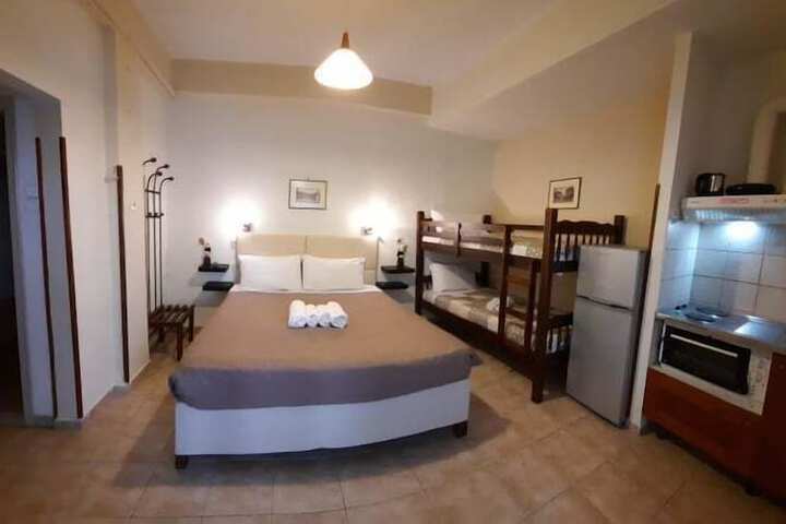 Room 3 of 6
