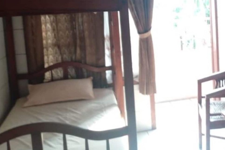 Room 9 of 36