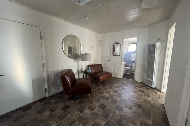 Room 78 of 133