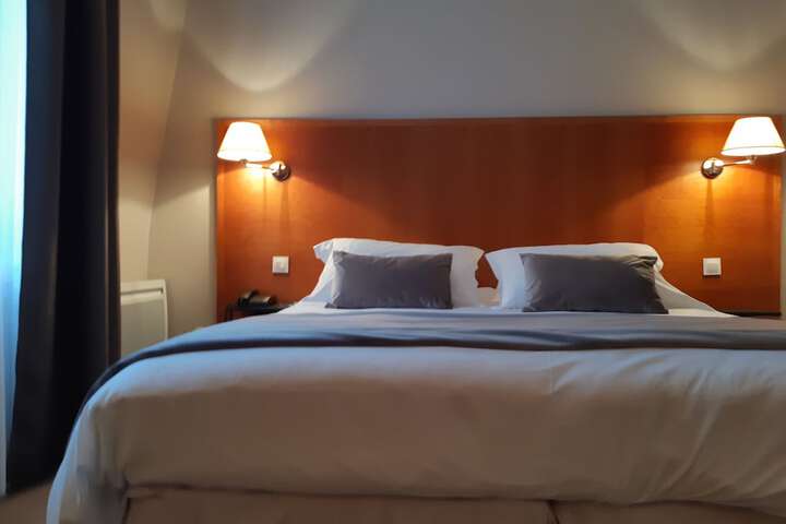 Room 7 of 38