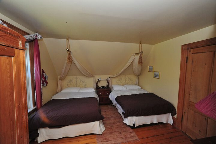 Room 10 of 41