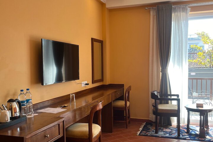 Room 37 of 92