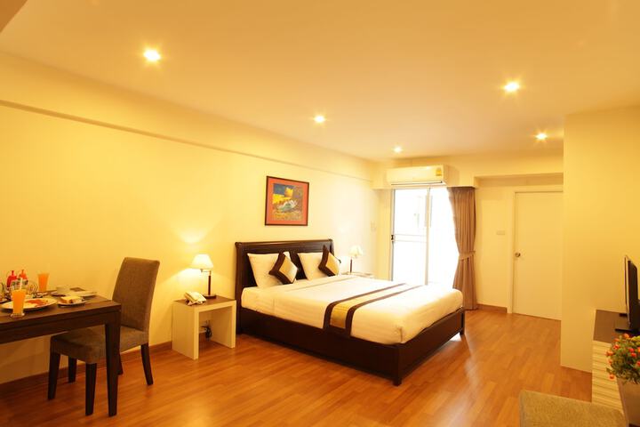 Room 54 of 90