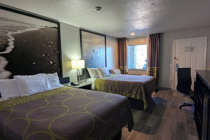 Room 4 of 21