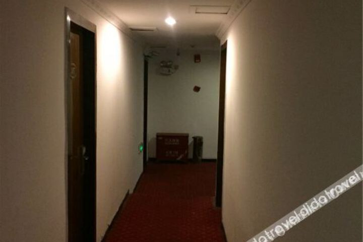 Hotel 3 of 5