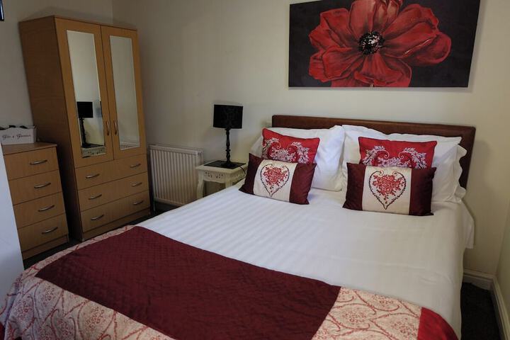 Room 15 of 34