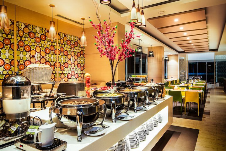 Dining Photos