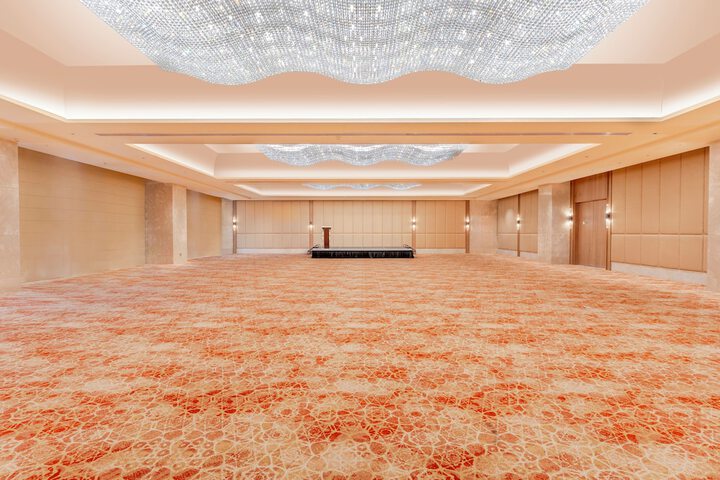 Ballroom/Hall 23 of 32