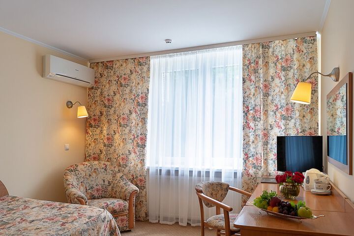 Room 13 of 47