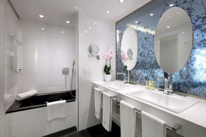 Bath Photo