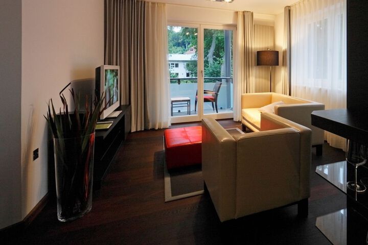 Room 5 of 43