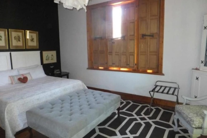 Room 18 of 42