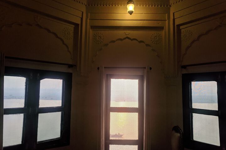Room 44 of 117