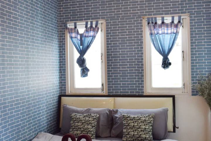 Room 20 of 31
