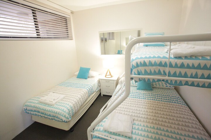 Room 2 of 16