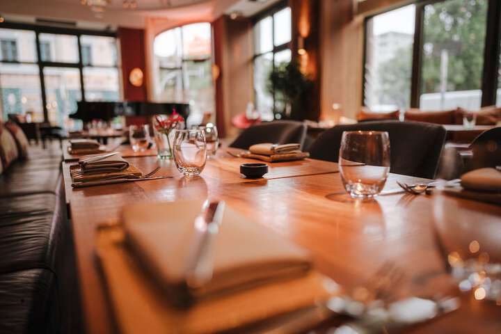Dining 65 of 81