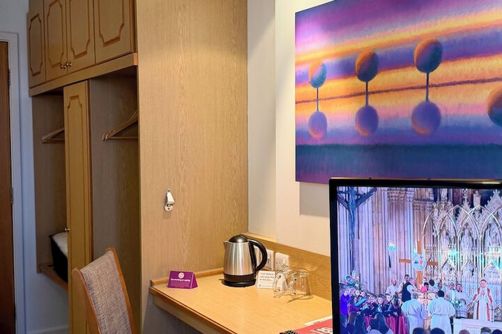 Room 6 of 29