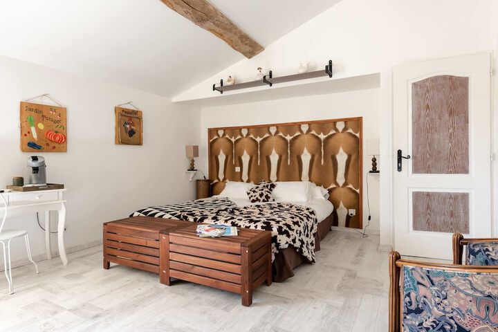 Room 12 of 36