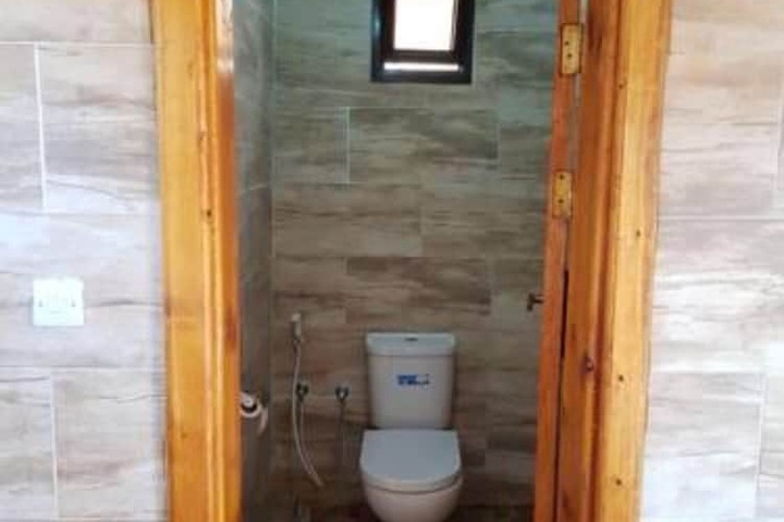 Room 8 of 31
