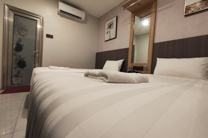 Room 14 of 60
