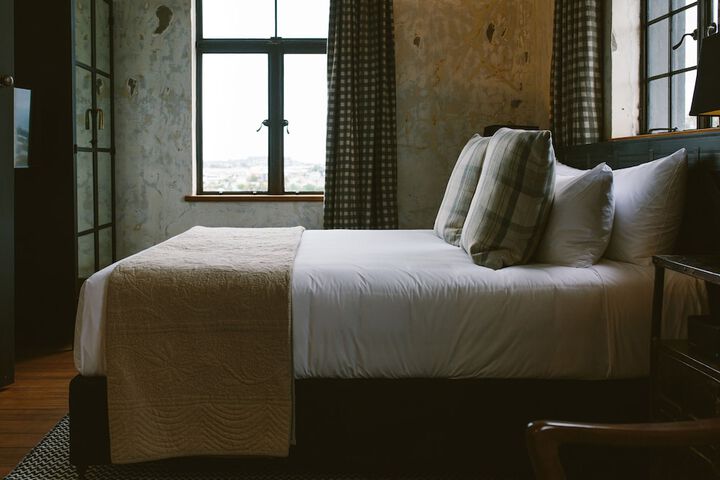 Room 14 of 61