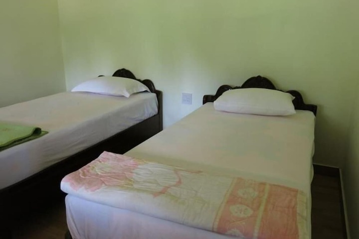 Room 8 of 29