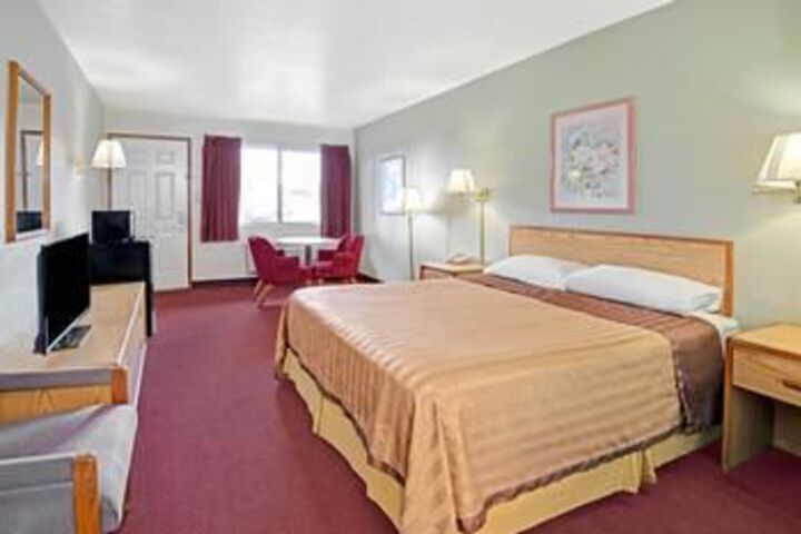 Room 44 of 84