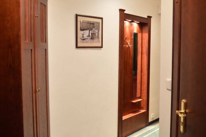 Room 13 of 61