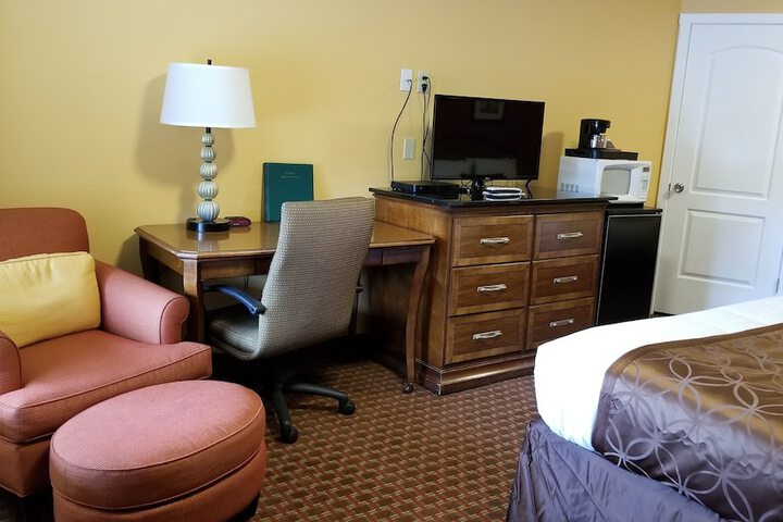 Room 35 of 89