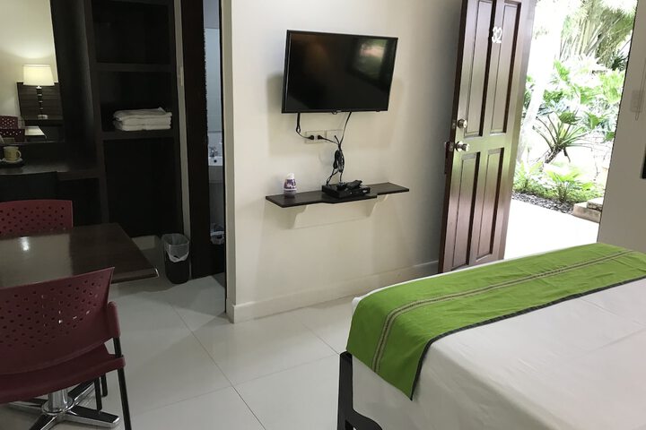 Room 14 of 161
