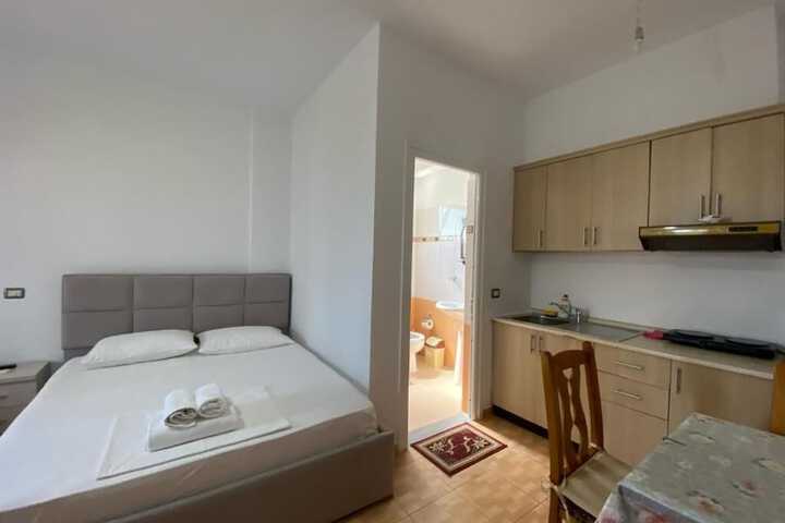 Room 15 of 115