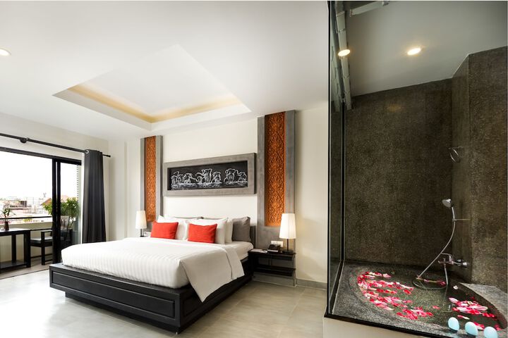Room 10 of 81