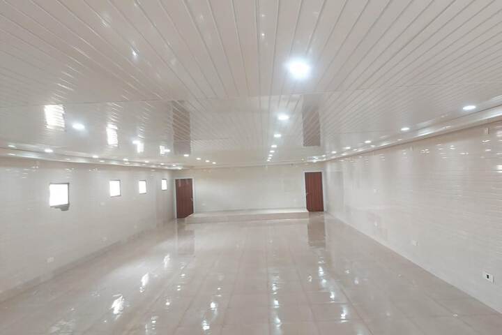 Business Center 22 of 48